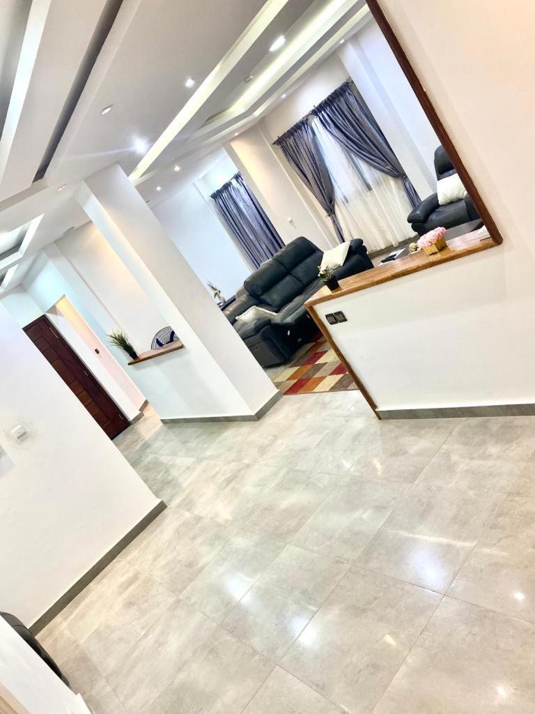 Luxury Suites Chester One Dakar Exterior foto